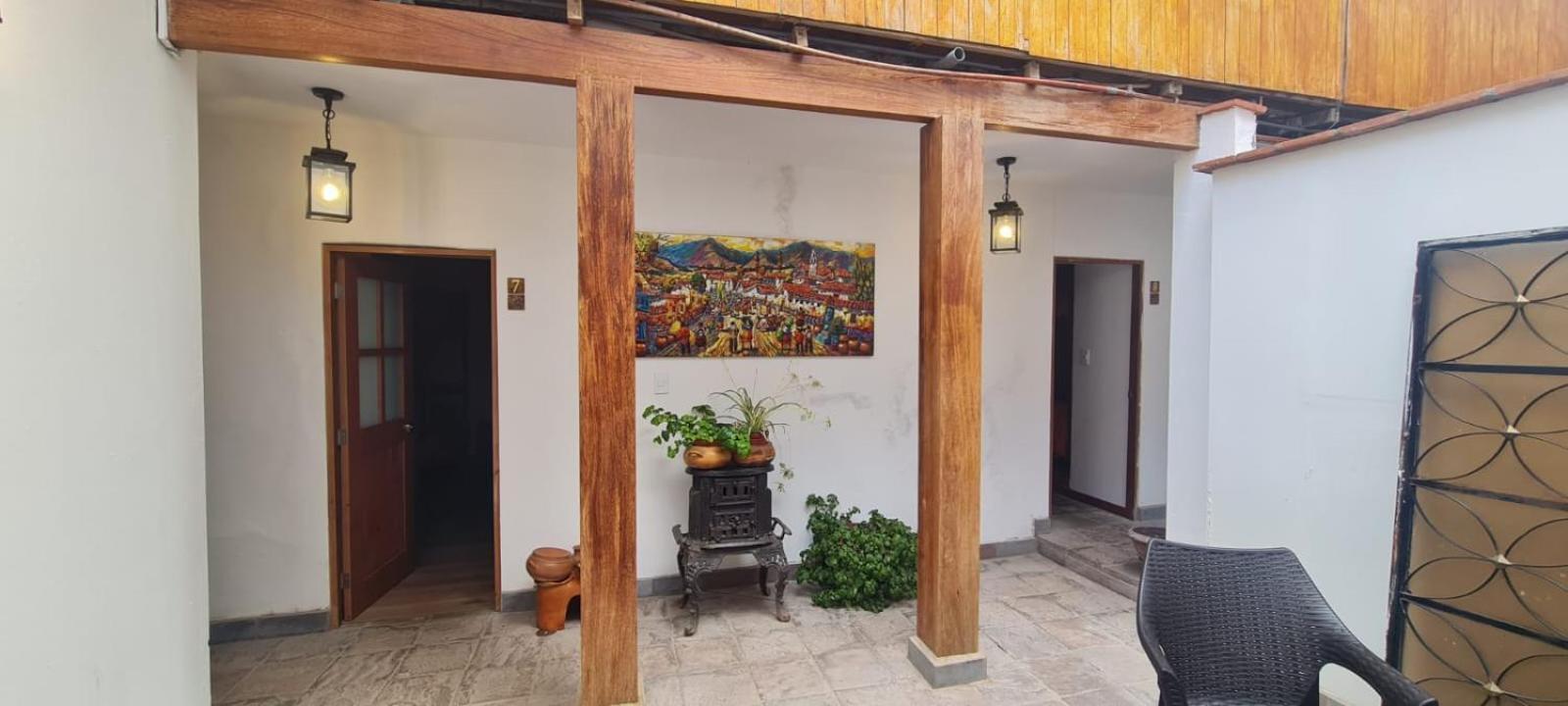 Flying Dog Hostel Cuzco Exterior photo